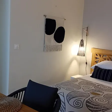 ベッド・アンド・ブレックファスト Le Clos De L'aiguillon 4*