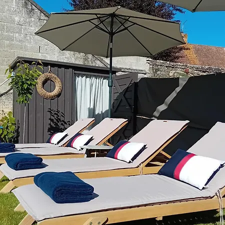 Le Clos De L'aiguillon ベッド・アンド・ブレックファスト