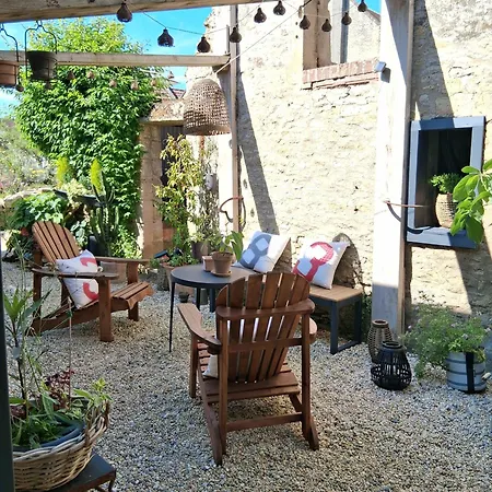 Le Clos De L'aiguillon Bed & Breakfast Herouvillette