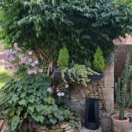 Le Clos De L'aiguillon ベッド・アンド・ブレックファスト 4*