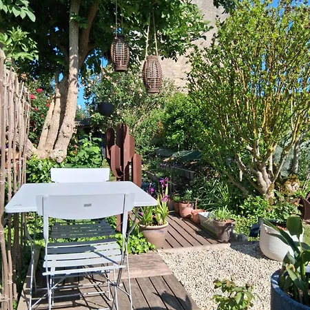 Bed & Breakfast Le Clos De L'aiguillon 4*