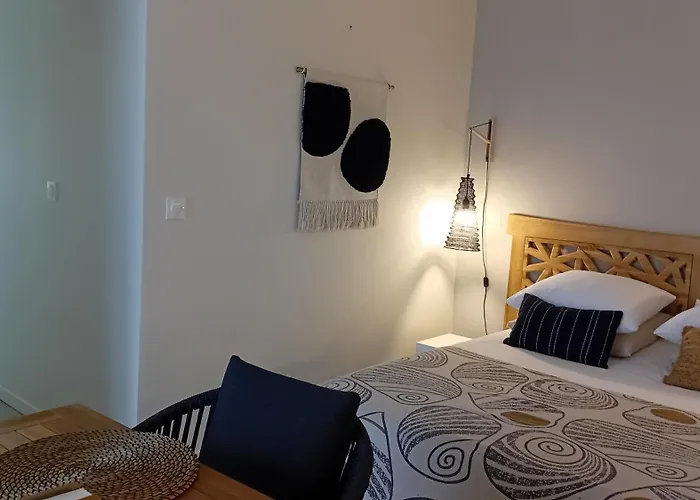 Bed & Breakfast Le Clos De L'aiguillon 4*